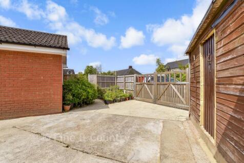 Driveway/Parking