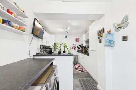 Kitchen/Utility Room