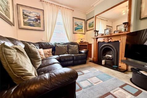 Lounge 1
