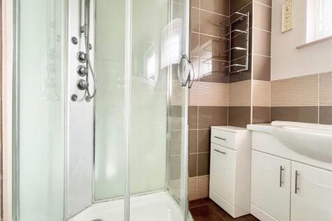 BATH1.jpg