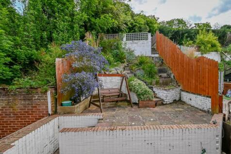 23 Cann Hall Drive-03.jpg