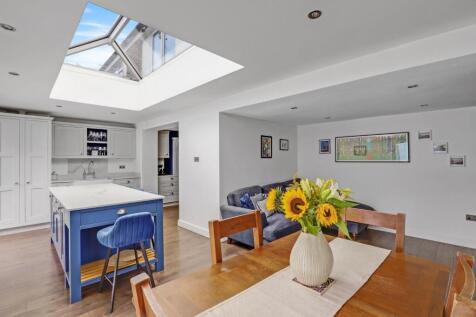 06-6138JHPropWpen - 3 Westmoraland Terrace - 16.jp