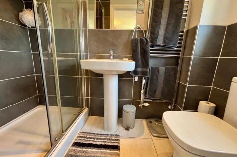 Shower Room En-Suite