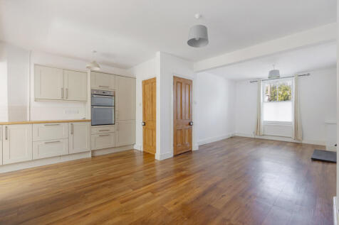 13_3 Frogmore Terrace, Kingsbridge