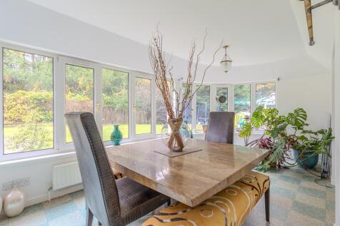 7 bed, 6 bath Detached Villa in Glasgow - Photo 19