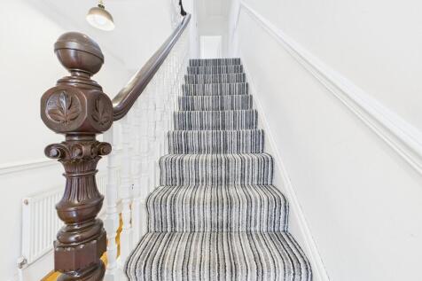 CAM03974G0-PR0120...