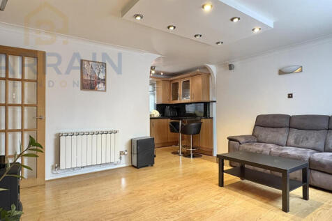 Alhallows Rd, E6 For Sale By Barrain London Estate