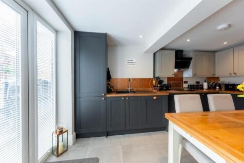 21 Eaton Road-005.jpg