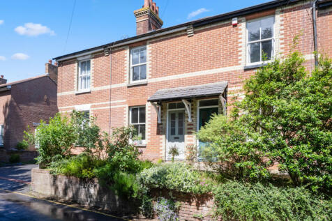 2 Bedroom Terraced Property