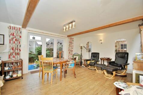Sitting/Dining Room