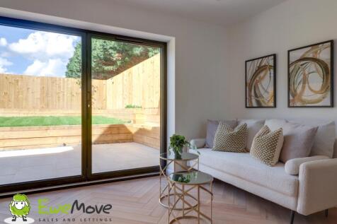 Family Hub at Station Road by Ben Brind EweMove Sa