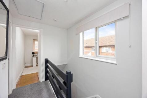 Edgehill Way, 25-007.JPG