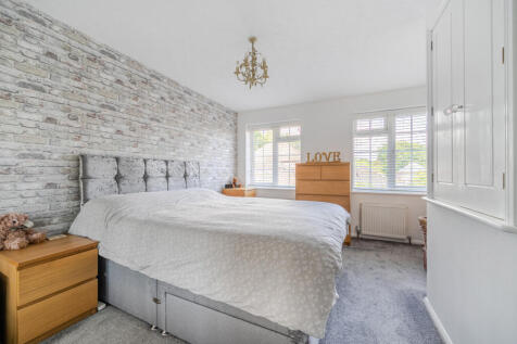 1340860-15-689dc5...