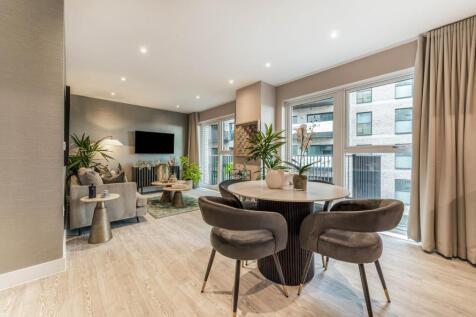 KBR, Open plan living / dining / kitchen
