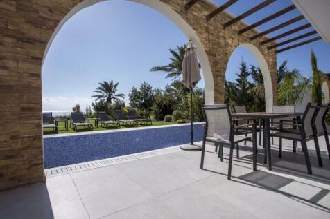 Veranda and Pool