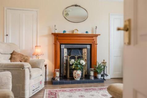 Rose Garth Sitting Room-4.JPG