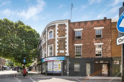 A bright and well-presented one-bedroom apartment situated on the first floor of an attractive period conversion.
