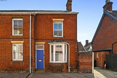 PT-SHERI-47WhitingSt-2..JPG