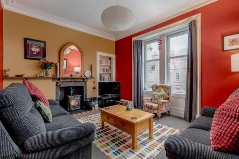 4 bed, 1 bath Flat in Leeds - Photo 3