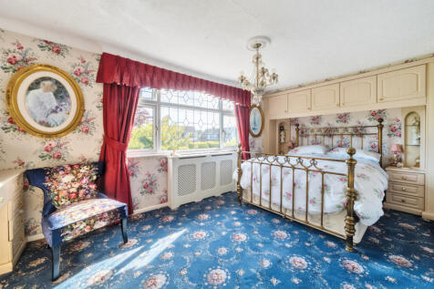 1299573-2-683751f...