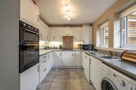 8 Knoll Park Avenue Galashiels 20.JPG