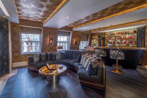 6 bed, 7 bath Terraced in London - Photo 16