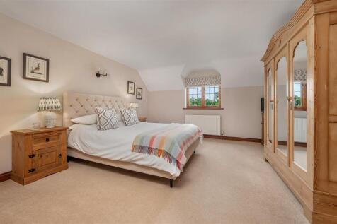 August Lodge PH-57.jpg