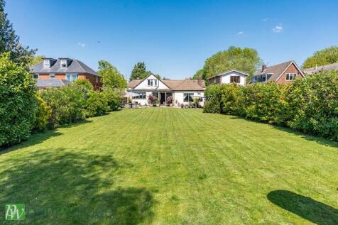 140' South Facing Garden