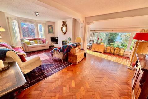 PHOTO-2025-04-07-19-38-15 (8).jpg