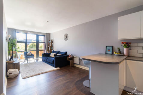 Located in the heart of Birmingham's historic Jewellery Quarter, this stylish and contemporary two bedroom, two bathroom apartment is located in the highly sought-after Camden Village development, off
