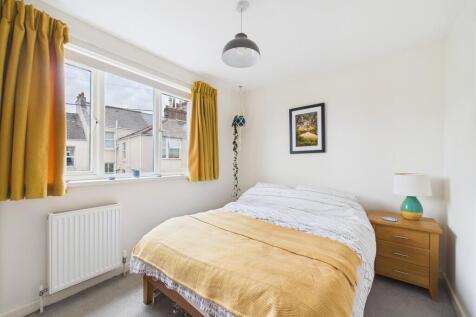 CAM02089G0-PR0541...