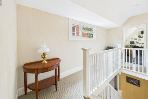 Landing Second Floor