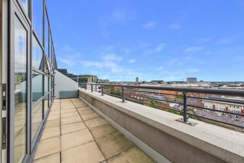 balcony.jpg