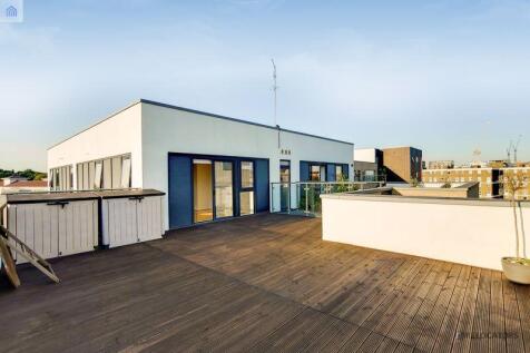 Relocators are delighted to offer this rare penthouse to the rental market. This top floor property boasts the a rare huge private roof terrace, large open plan kitchen reception room, two large doubl