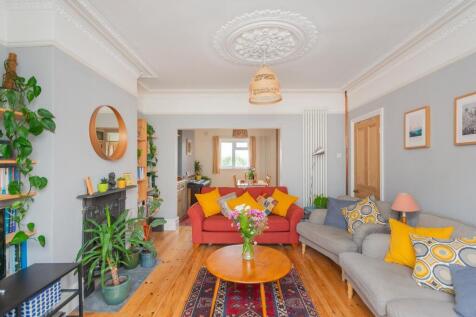 5H0STN - Living Room D.jpg