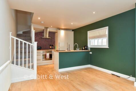 Lounge/ Dining Room/ Kitchen