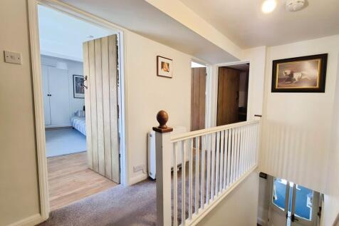 8d570a13-10000308...