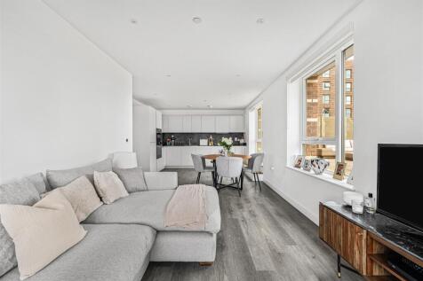 29 Pembrey Court.4.jpg