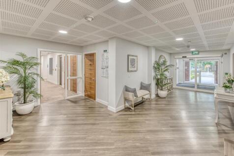 14 Clock Gardens-03.jpg