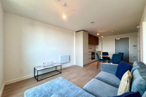 Lounge pic 1.jpeg