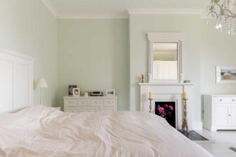 5 bed, 2 bath Detached in Manchester - Photo 15