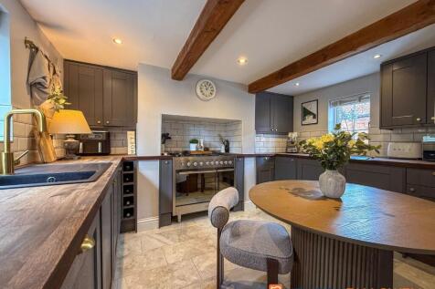 Dining Kitchen 1