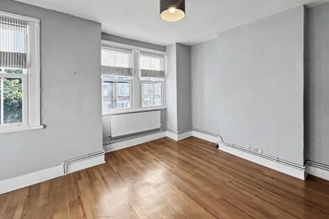 74 Dupont Road, Raynes Park, SW20 8EQ