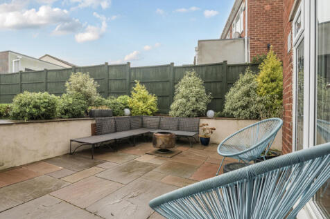 1399842-8-696e10c...