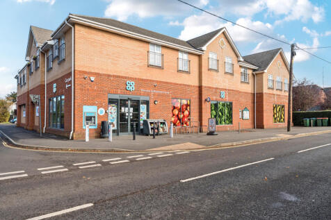 1371780-6-68fb8c0...