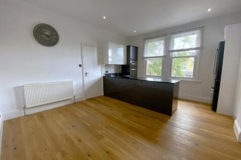 Living Room/Kitchen
