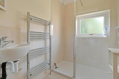 8 bed, 5 bath Detached in Sheffield - Photo 49