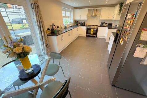 Kitchen from Dini...