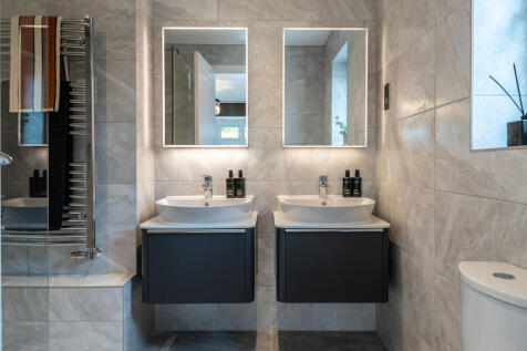 Richmond, Main bedroom, ensuite