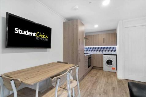 2 Bedroom Flat in PL4 8HY